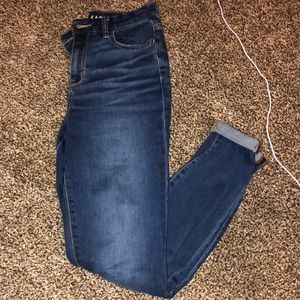 High waisted jeans